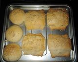 Foto del paso 1 de la receta: Panes rellenos de queso, jamón y raja