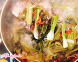 Hình bước làm 2 của món Canh Cá Dưa Chua 🐟 🍲