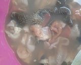 A picture of step 1 of Offal's peppersoup.