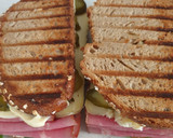 Foto del paso 4 de la receta: Sándwich de pastrami y queso Arzúa-Ulloa