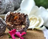 Foto del paso 5 de la receta: Trufas expres rellenas con dulce de leche💘