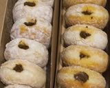 Foto langkah ke 5 dari resep Bambollini dan Doughnut With Autholysis Tanpa Mixer.