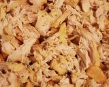 Une image de l'étape 1 de Gratin de pomme de terre et blanc de poulets à la sauce béchamel.