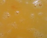 Foto del paso 1 de la receta: Tortilla de huevo con salchicha