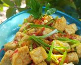 Foto langkah ke 4 dari resep Tahu Goreng Saus Cabe khas Vietnam (𝚍𝚊𝚞 𝚑𝚞 𝚜𝚘𝚝 𝚌𝚊).