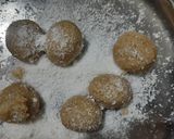आक्रोड मोदक (Akrod Modak Recipe In Marathi) रेसिपी स्टेप 3 फोटो 
