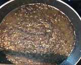 Foto del paso 2 de la receta: Pasta de cebollas caramelizadas y vino