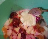Foto langkah ke 3 dari resep Salad Buah Yakult.