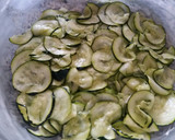 Foto del paso 3 de la receta: Pastel de calabacín en microondas