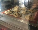 Foto langkah ke 5 dari resep Chocolate chip cookies.