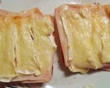 Foto del paso 13 de la receta Tostas de pechuga de pavo y queso brie con cebolla, nueces y piñones caramelizados