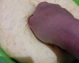 Foto langkah ke 4 dari resep Donat kentang tabur gula halus.
