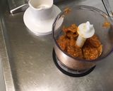 Une image de l'étape 1 de Marinade aux deux citrons, poivron vert et épices tajine.