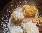 ऑरेंज कोकोनट लड्डू (Orange coconut laddu recipe in hindi) रेसिपी चरण 3 फोटो