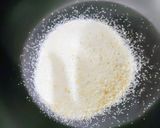 A picture of step 1 of Semolina Modak.