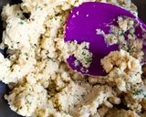 Foto langkah ke 2 dari resep Garlic Cheese Cookies.