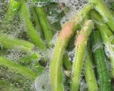Foto langkah ke 3 dari resep Sayur bening asam kacang panjang.