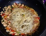 Foto langkah ke 4 dari resep Sohun goreng Ayam cincang.