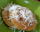 Foto langkah ke 5 dari resep Pancake Hemat Favorit Anak-anak, Cuma Pakai Takaran Sendok Saja.