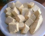 A picture of step 2 of Peppered Tofu(Awara).