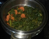 Foto del paso 2 de la receta: Col kale con zanahorias al vapor