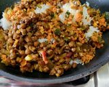 A picture of step 2 of Veg Pulao.