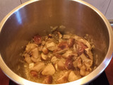 Judías blancas con boletus y langostinos/gambones