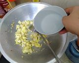 Foto langkah ke 3 dari resep Tumis bayam telur tahu.