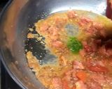 A picture of step 3 of Spicy mini prawns gravy.