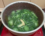 Foto langkah ke 3 dari resep Sayur Bening Bayam dan Labu Siam.