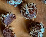 A picture of step 5 of Raw Chocolate Fudge Balls.