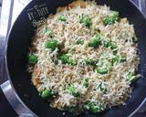 Foto langkah ke 5 dari resep Simple cassava pizza.