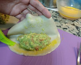 Foto del paso 6 de la receta: Empanadillas de aguacate al horno