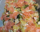 Foto del paso 3 de la receta Pastel de brócoli, puerros y salmón a la mostaza