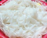 Hình bước làm 1 của món Mì Quảng tôm thịt trứng