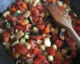 Foto del passaggio 3 della ricetta Chili con carne e verdure (Italo-orientale🇮🇹🇮🇳)