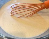 A picture of step 2 of French crepes.