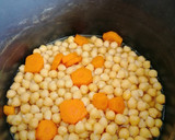 Foto del paso 3 de la receta: Habas con garbanzos