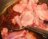 A picture of step 3 of Chicken aalu salan.