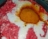A picture of step 2 of Qeema biryani.