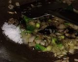 A picture of step 1 of Rice upma.