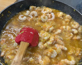Foto del paso 4 de la receta: Hojaldre de puerro y gambas