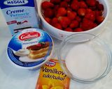 Tejszínes eper torta 🍓🍰 recept fázis 5 fotója