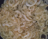Foto del paso 2 de la receta: Empanada de chipirones y mejillones