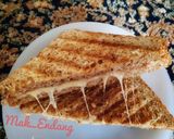 Foto langkah ke 3 dari resep Roti Toast Keju dan Ayam (Roti bakar keju dan ayam simpel).