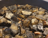 Foto del paso 13 de la receta: Guiso de chopo en su tinta