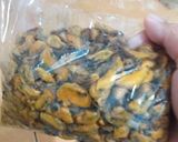 Foto langkah ke 1 dari resep Tumis kerang dan tahu.