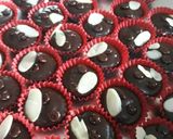 Foto langkah ke 3 dari resep Brownies Mini (Tidak Terlalu Kering).
