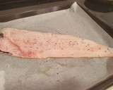 Foto del paso 1 de la receta: Merluza con ajo dorado al balsámico y espárragos a la plancha