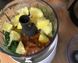 Une image de l'étape 6 de Pesto de fanes de radis à l'ail, tomates séchées, citron confit et parmesan.